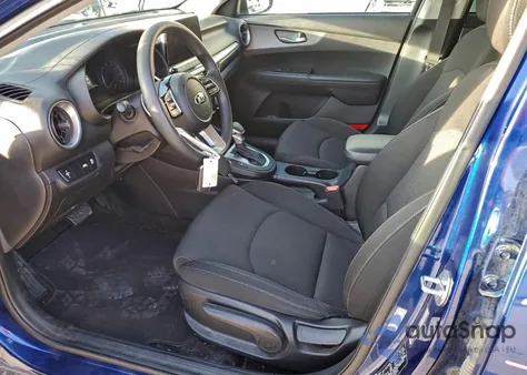 2021 Kia Forte Fe z USA, uszkodzony, nr VIN 3KPF24AD9ME342931